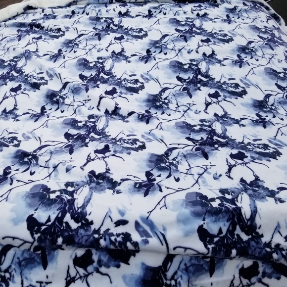 Blanket - Picture 3 of 3